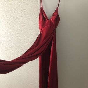 Long dress. High slits